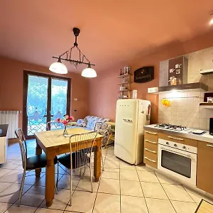 https://holiday-home-desenzano.it-lombardy.com